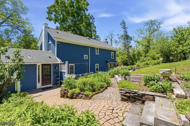 60 Pleasant Run Rd, Readington Twp., NJ 08822