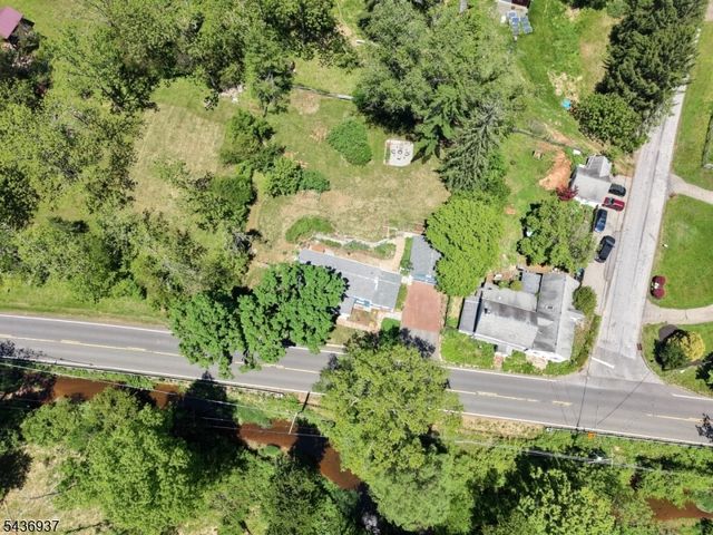 60 Pleasant Run Rd, Readington Twp., NJ 08822