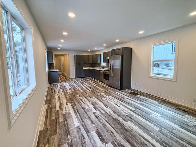 1033 Tenny Avenue, Kansas City, KS 66102