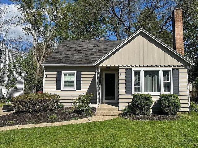3821 Oakridge Drive, Kalamazoo City, MI 49008