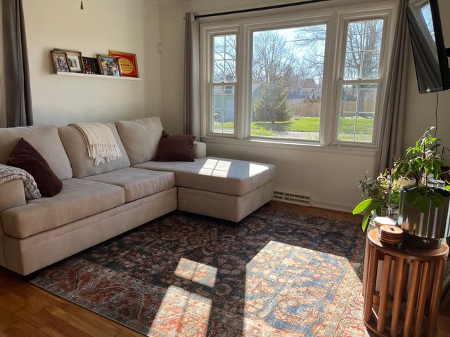 3821 Oakridge Drive, Kalamazoo City, MI 49008