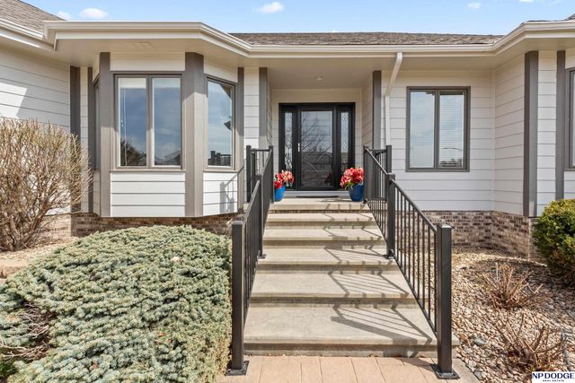 17402 Poppleton Avenue, Omaha, NE 68130