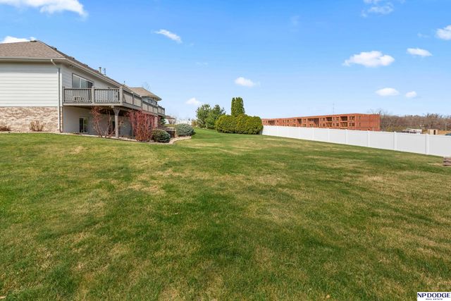 17402 Poppleton Avenue, Omaha, NE 68130