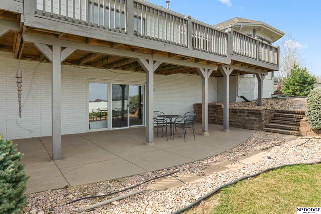 17402 Poppleton Avenue, Omaha, NE 68130