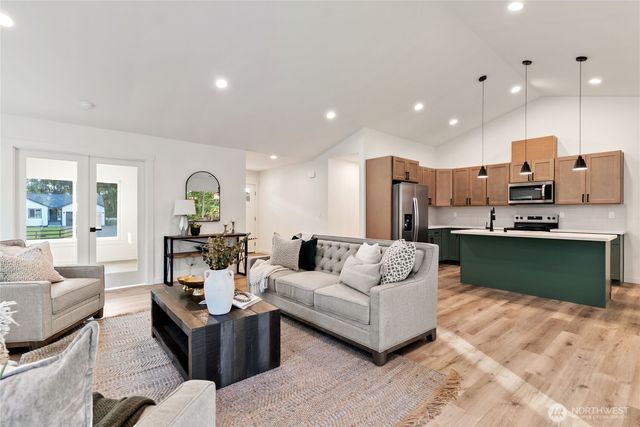 2219 202nd Avenue SW, Lakebay, WA 98349