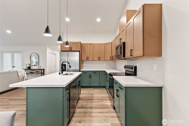 2219 202nd Avenue SW, Lakebay, WA 98349