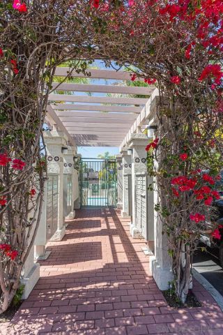 9971 Scripps Westview Way 21, San Diego, CA 92131