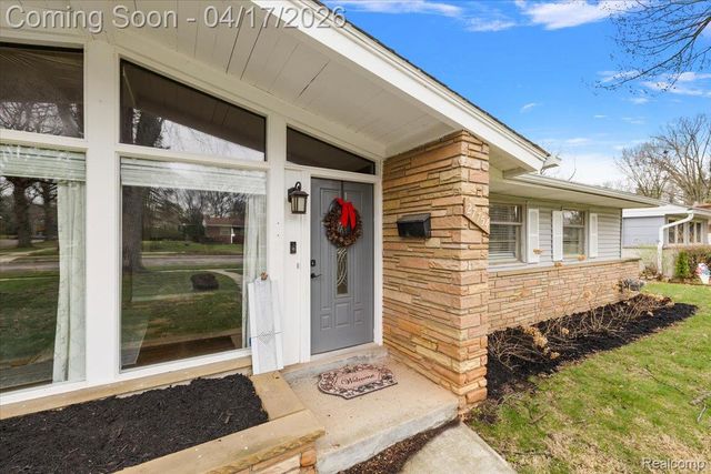 27754 Spring Arbor Drive, Southfield, MI 48076