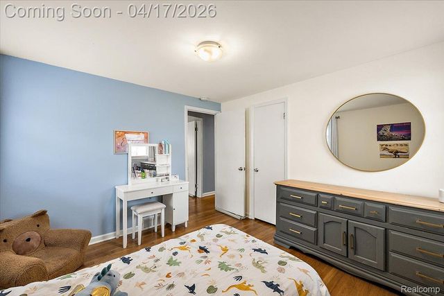 27754 Spring Arbor Drive, Southfield, MI 48076