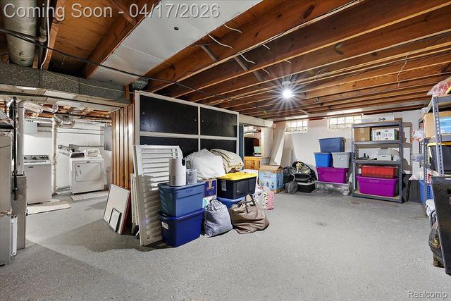 27754 Spring Arbor Drive, Southfield, MI 48076