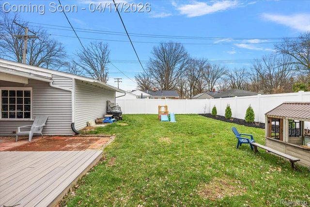 27754 Spring Arbor Drive, Southfield, MI 48076