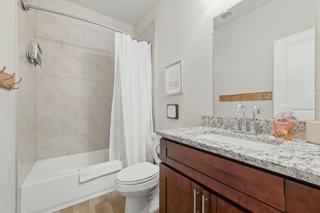 2409 Ross Avenue, Fort Worth, TX 76164