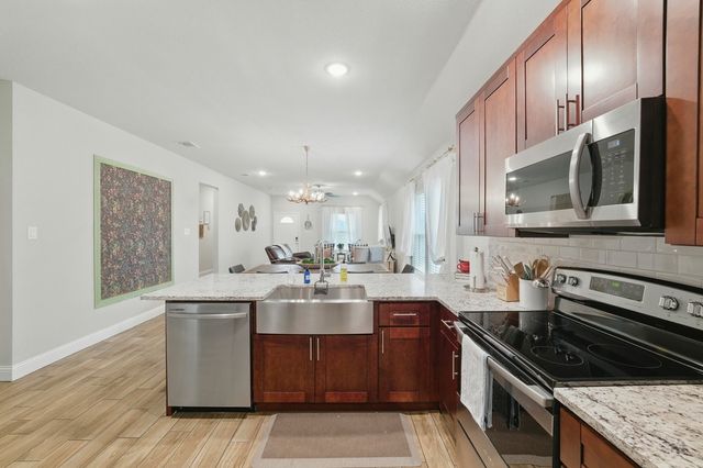 2409 Ross Avenue, Fort Worth, TX 76164