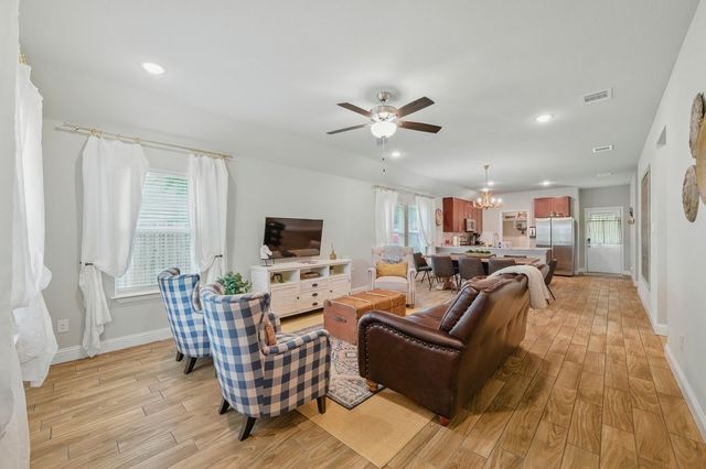 2409 Ross Avenue, Fort Worth, TX 76164