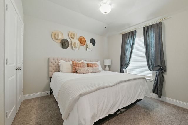 2409 Ross Avenue, Fort Worth, TX 76164