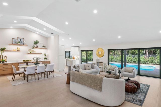 3901 NW 27th Avenue, Boca Raton, FL 33434