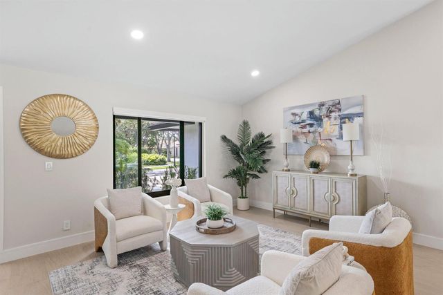 3901 NW 27th Avenue, Boca Raton, FL 33434
