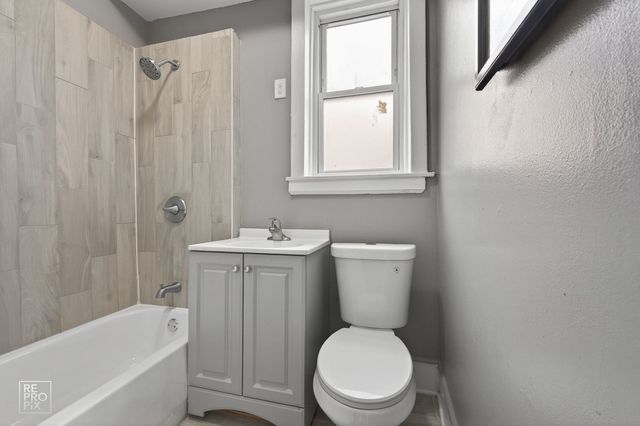 738 E marquette Road, Chicago, IL 60637