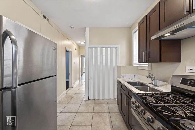 738 E marquette Road, Chicago, IL 60637