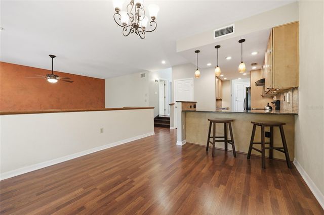 5328 NW 9TH LANE, Gainesville, FL 32605