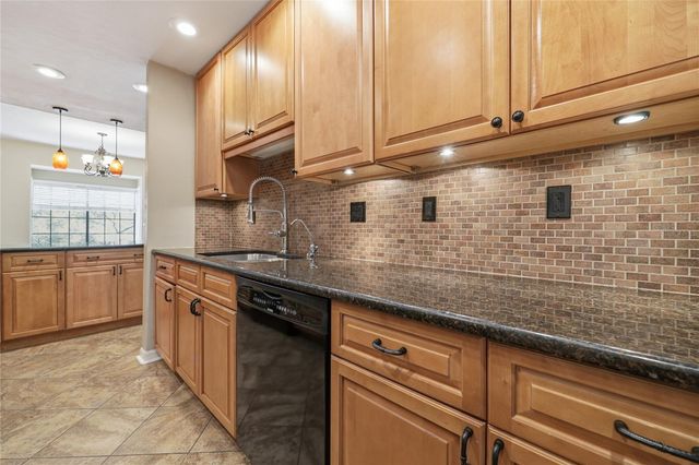 5328 NW 9TH LANE, Gainesville, FL 32605