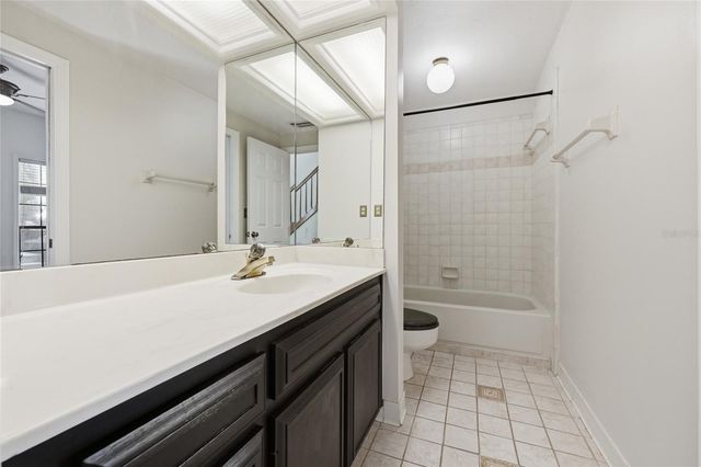 5328 NW 9TH LANE, Gainesville, FL 32605