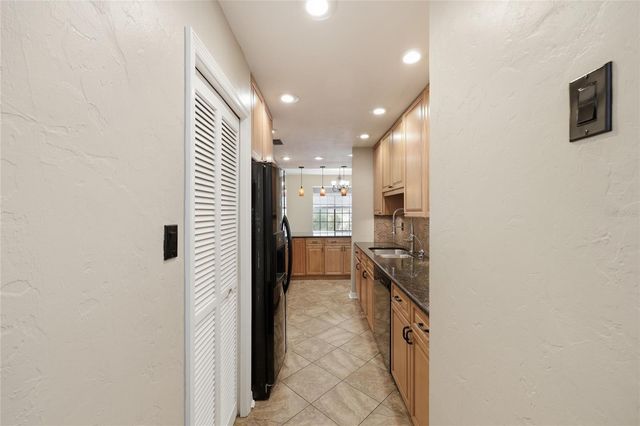 5328 NW 9TH LANE, Gainesville, FL 32605