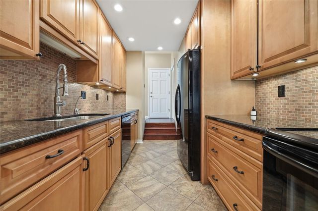 5328 NW 9TH LANE, Gainesville, FL 32605