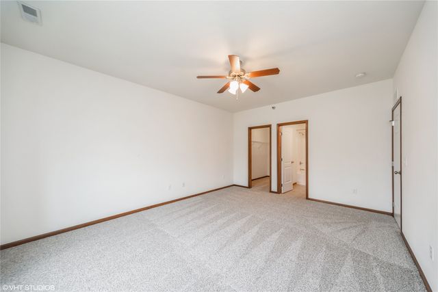 1624 NW Prairie Lakes Drive 4, Ankeny, IA 50023