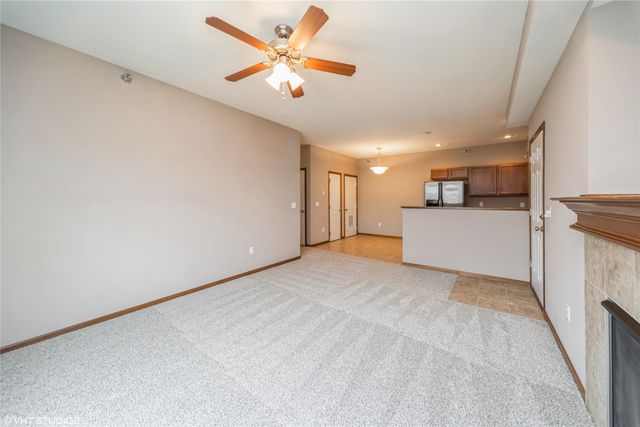1624 NW Prairie Lakes Drive 4, Ankeny, IA 50023