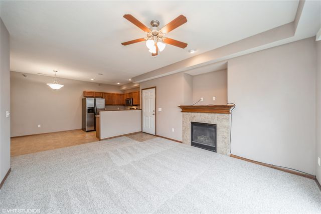 1624 NW Prairie Lakes Drive 4, Ankeny, IA 50023