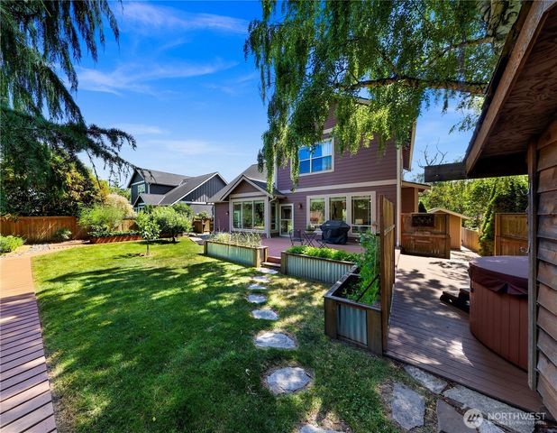3217 Locust Avenue, Bellingham, WA 98225