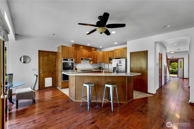 3217 Locust Avenue, Bellingham, WA 98225