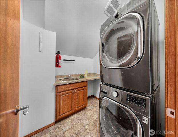 3217 Locust Avenue, Bellingham, WA 98225