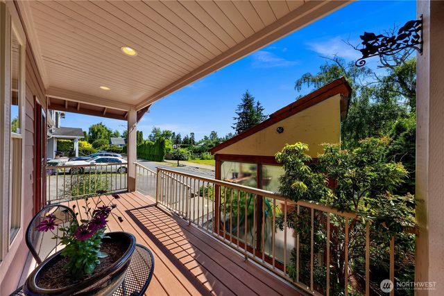 3217 Locust Avenue, Bellingham, WA 98225