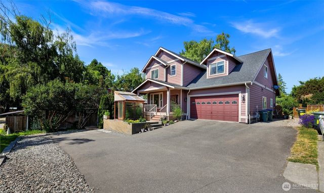 3217 Locust Avenue, Bellingham, WA 98225