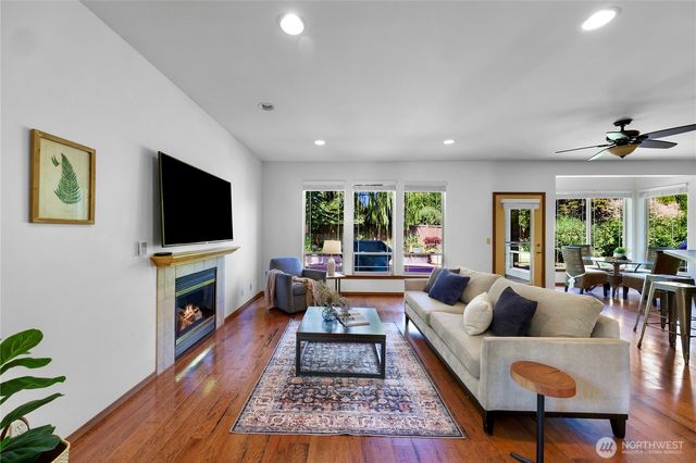 3217 Locust Avenue, Bellingham, WA 98225