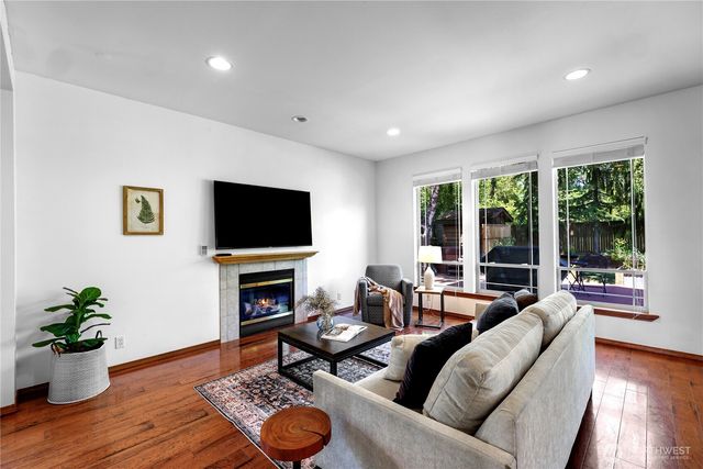 3217 Locust Avenue, Bellingham, WA 98225