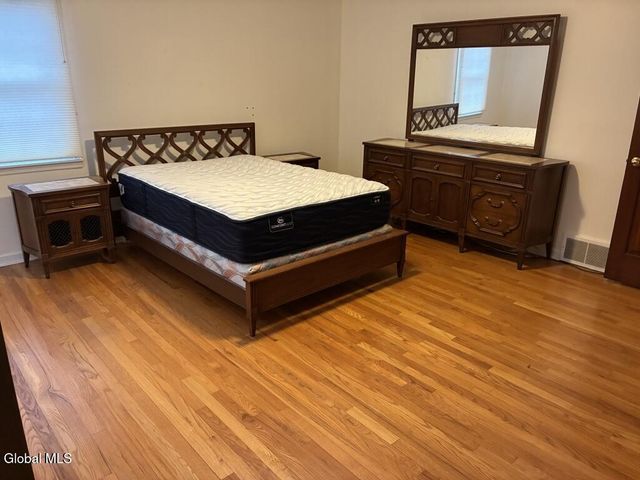 2135 Morrow Avenue, Niskayuna, NY 12309