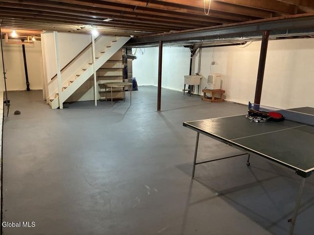 2135 Morrow Avenue, Niskayuna, NY 12309