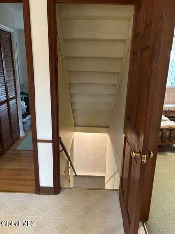 2135 Morrow Avenue, Niskayuna, NY 12309