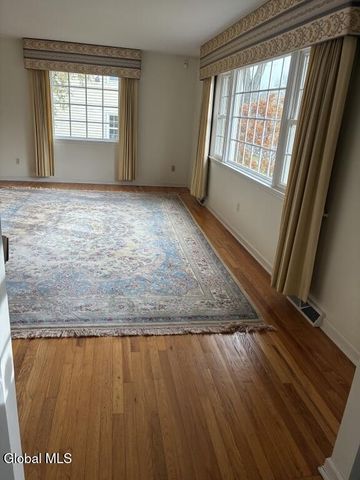 2135 Morrow Avenue, Niskayuna, NY 12309