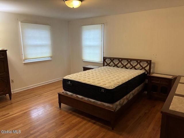 2135 Morrow Avenue, Niskayuna, NY 12309