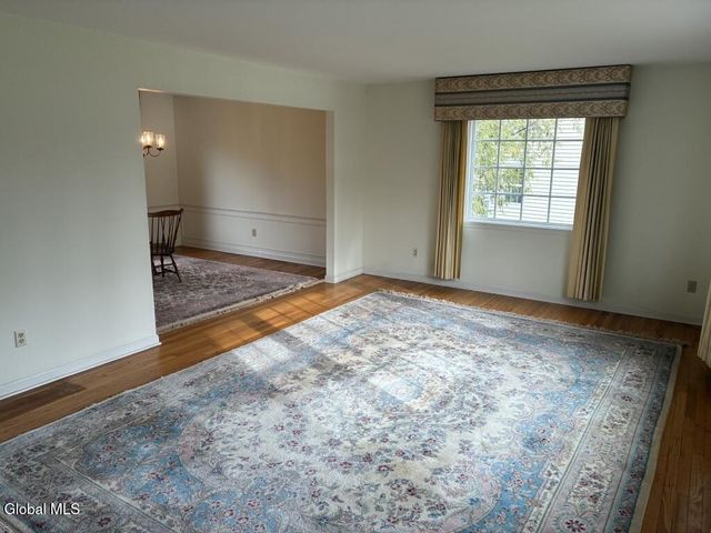 2135 Morrow Avenue, Niskayuna, NY 12309