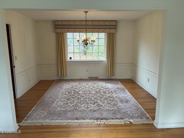 2135 Morrow Avenue, Niskayuna, NY 12309