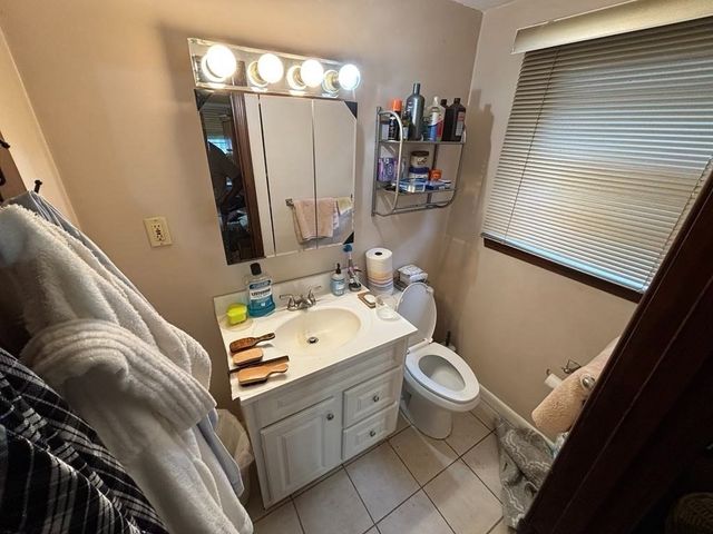 10 Gloversbrook Rd, Randolph, MA 02368