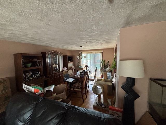 10 Gloversbrook Rd, Randolph, MA 02368