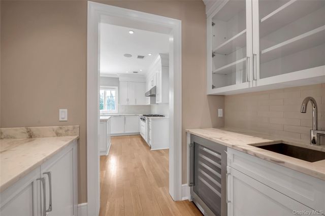 36 Fenimore Avenue, Garden City, NY 11530