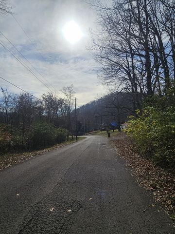 3714 Homeland Dr, Nashville, TN 37218