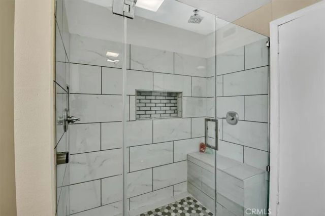 2550 W Rowland Avenue, Anaheim, CA 92804